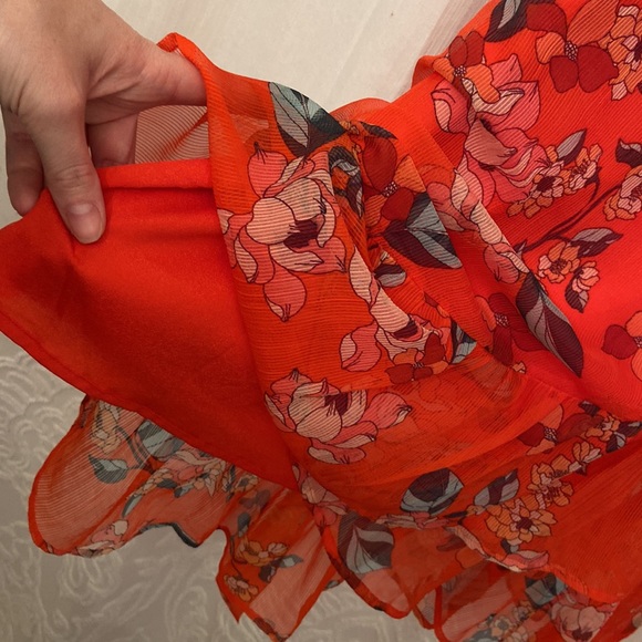 A new day dress, worn once! In great condition! - Picture 7 of 13